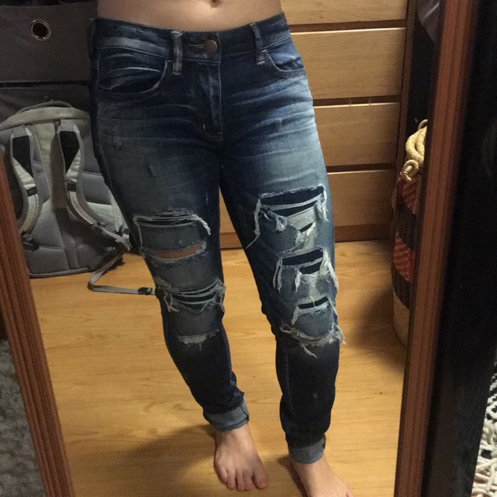 American Eagle Destroyed Jeans